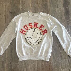 Gildan Nebraska Husker Volleyball Sweatshirt Size Small
